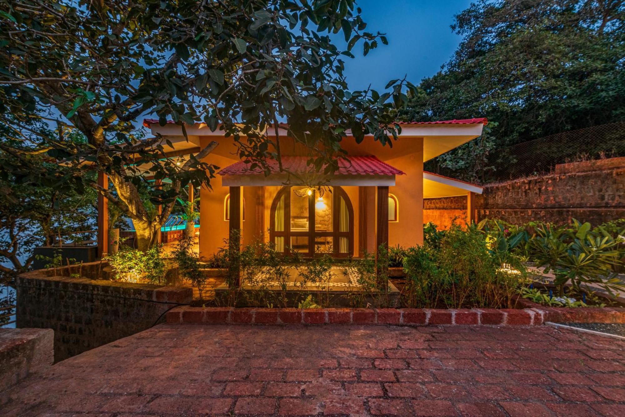 Saffronstays Athaang, Dapoli Anjarle Exterior photo